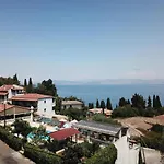 Majestic Apartment In Mpenitses With Shared Pool