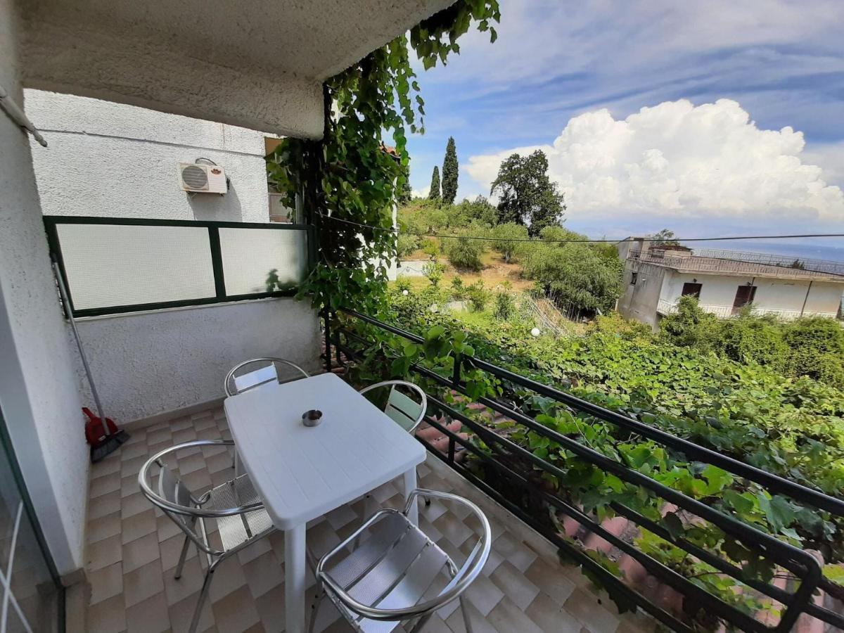 Majestic In With Shared Pool * Benitses (Corfu)