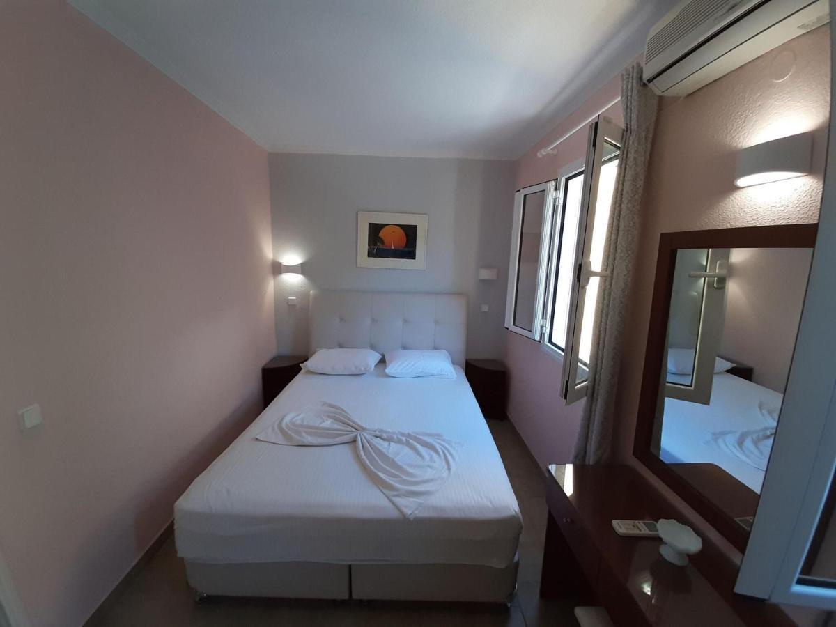Majestic In With Shared Pool Apartment *
