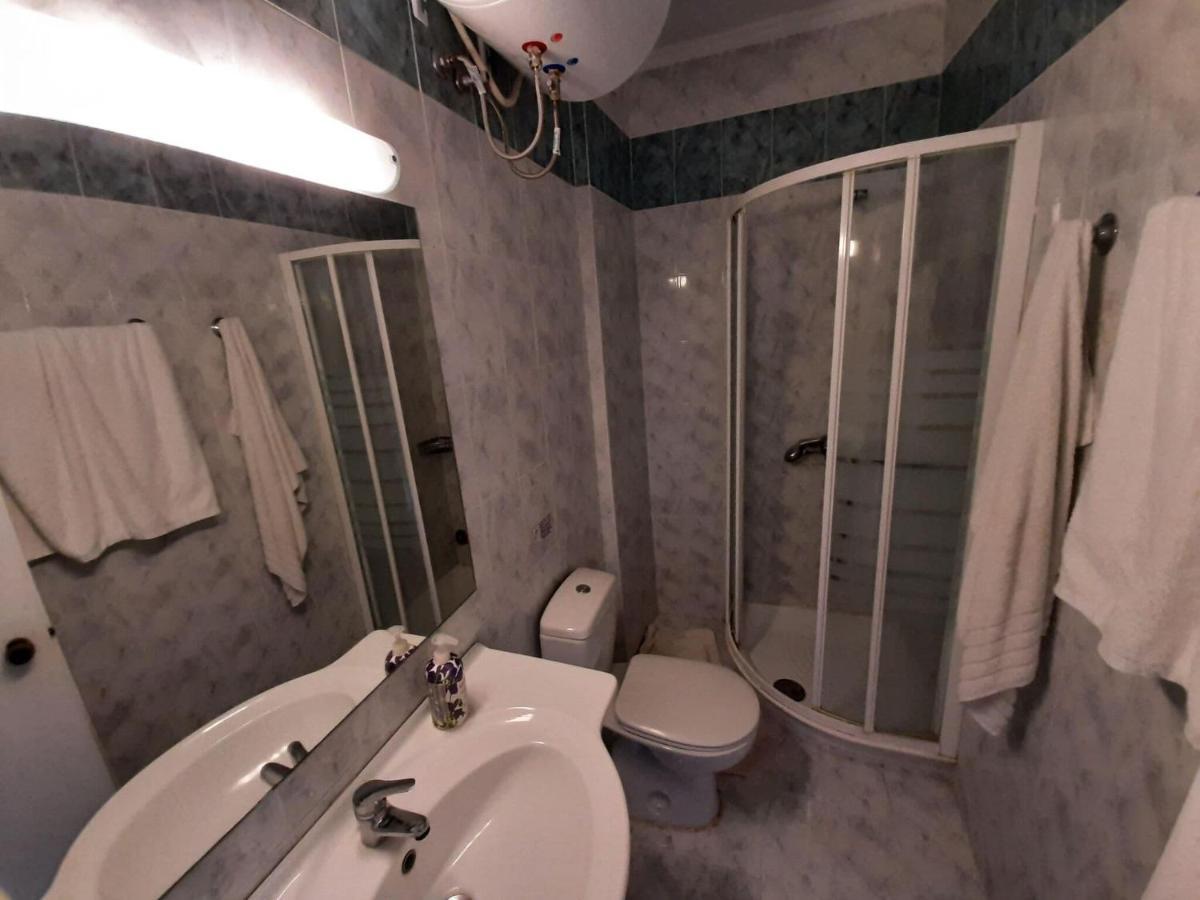 Majestic In With Shared Pool Benitses (Corfu)